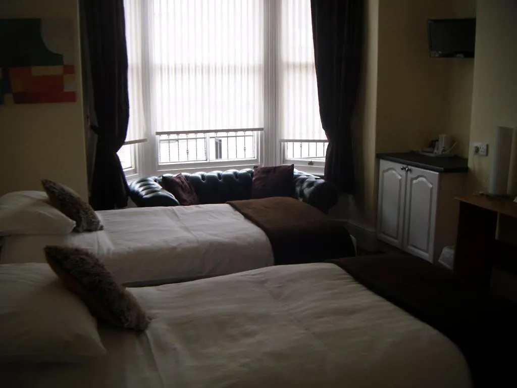 Linden Lodge Guest House York 4*,